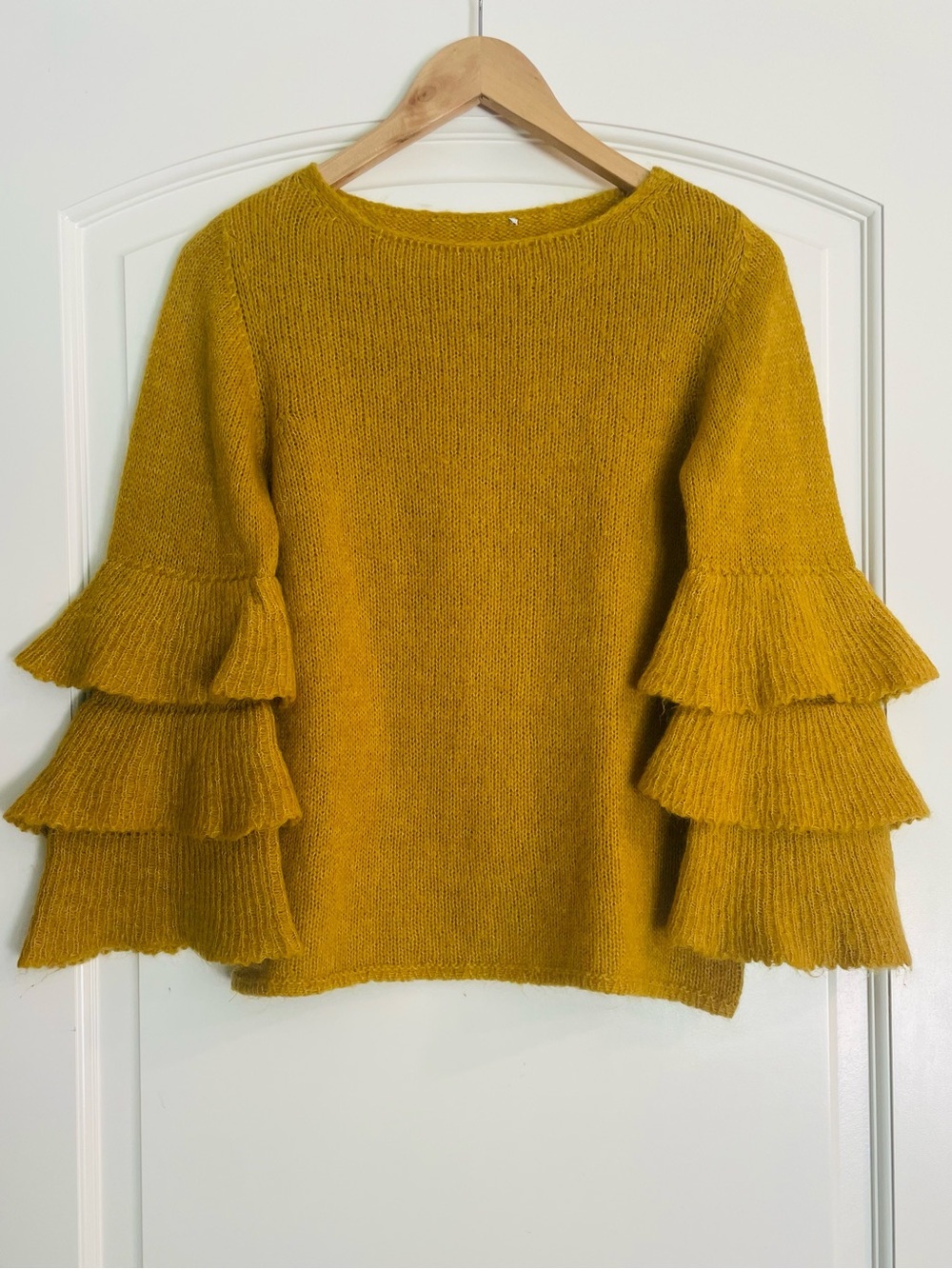 Gio & Gio Mohair Wool Blend Mustard Yellow Sweater Long Bell Sleeve